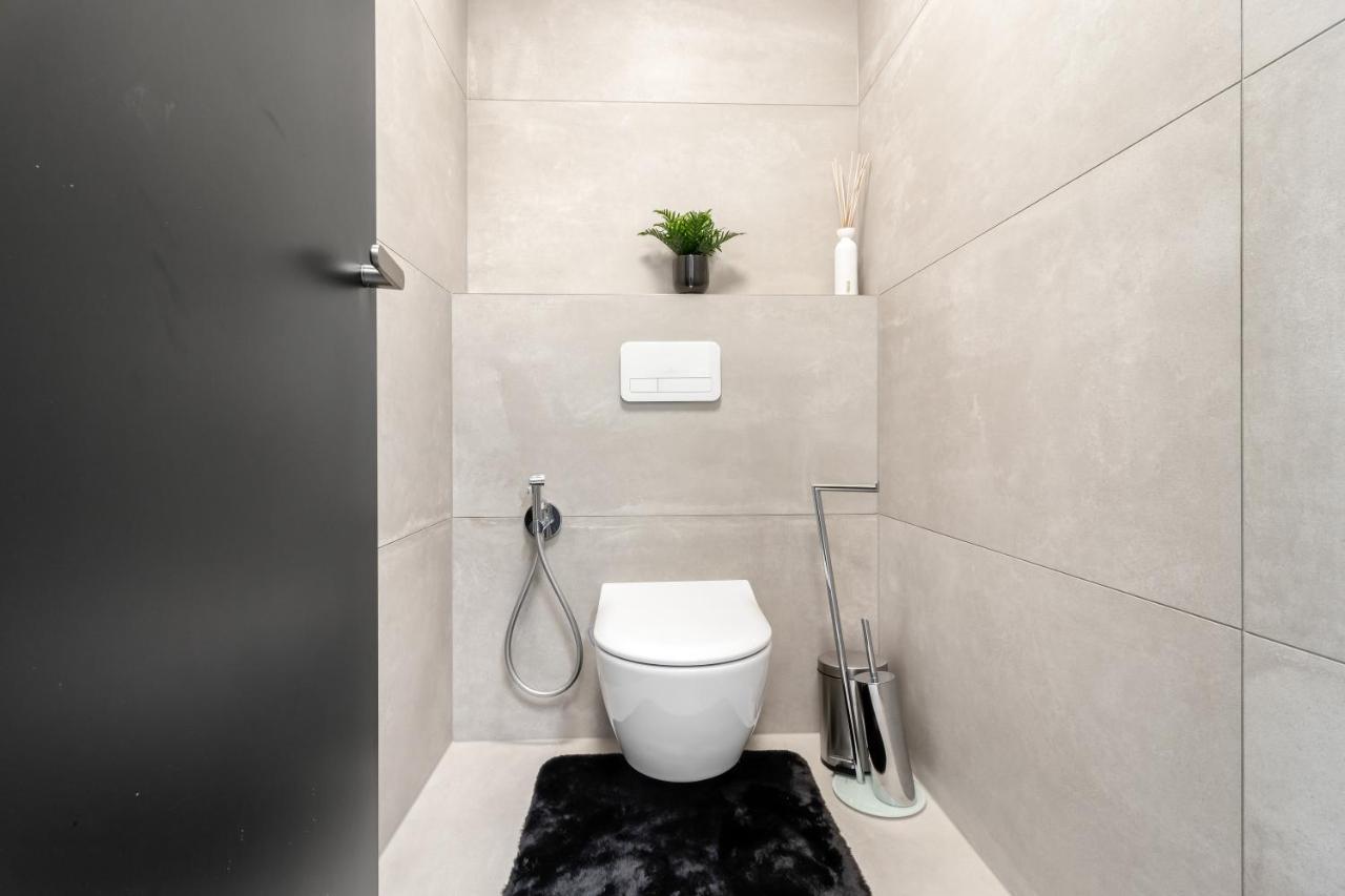 Luxury Penthouse Prague Apartamento Exterior foto