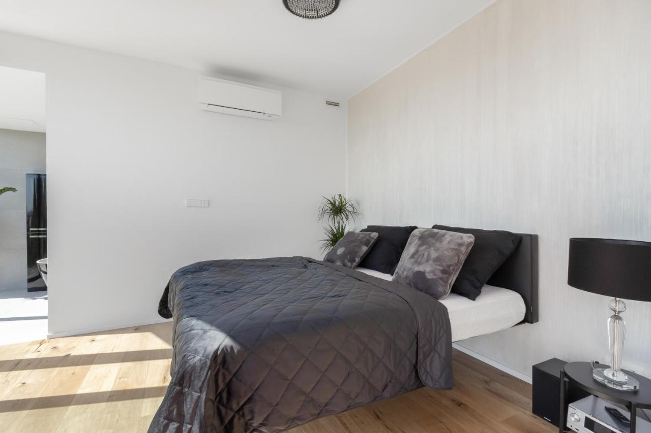 Luxury Penthouse Prague Apartamento Exterior foto